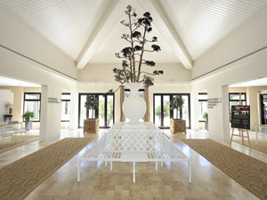 Las Colinas Clubhouse